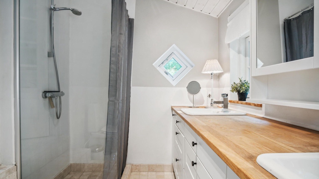 Photo of Bathroom in Lyngsbæk Strand