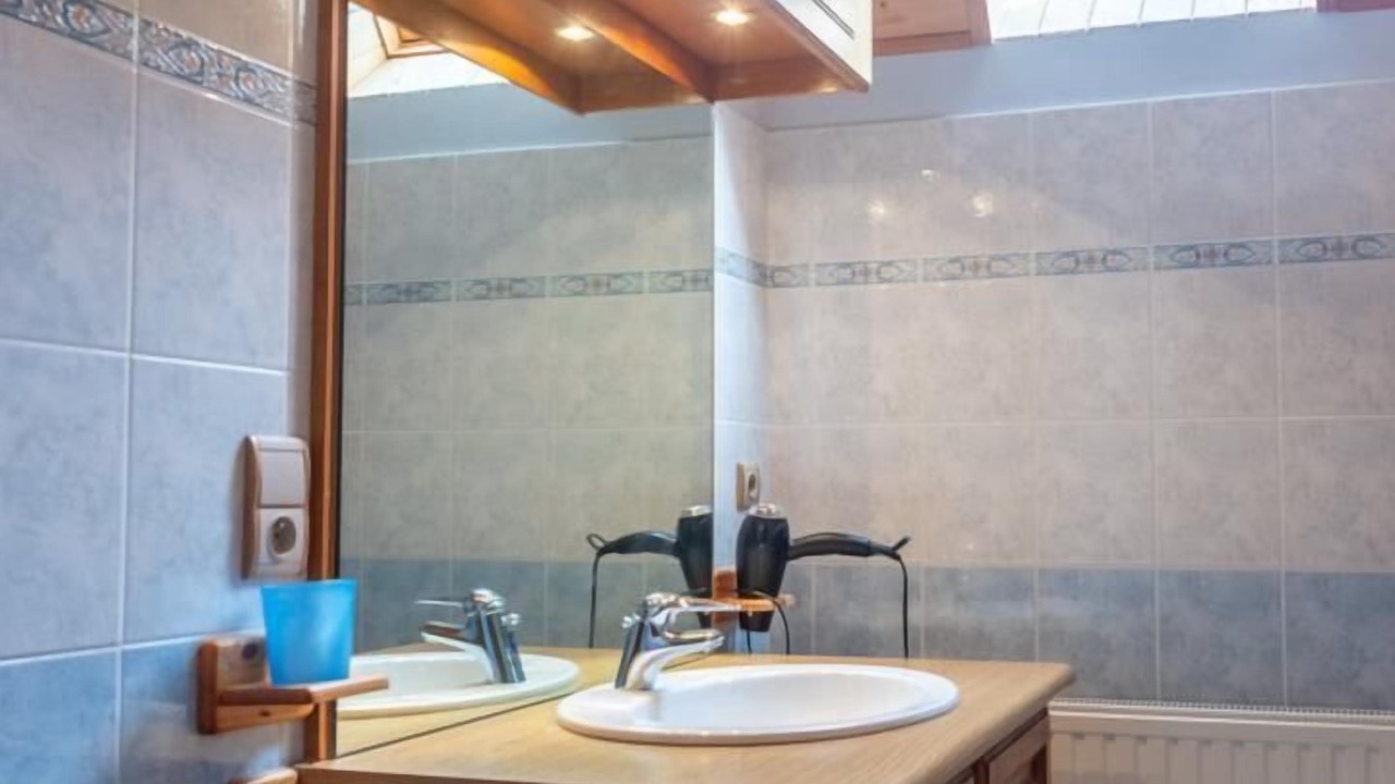 Photo of Bathroom in Chaulhac