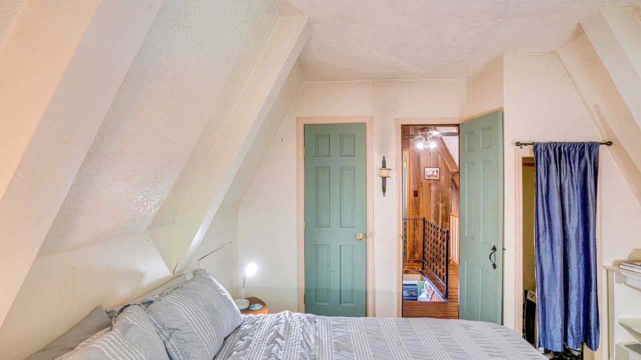 Photo of Bedroom in Becket