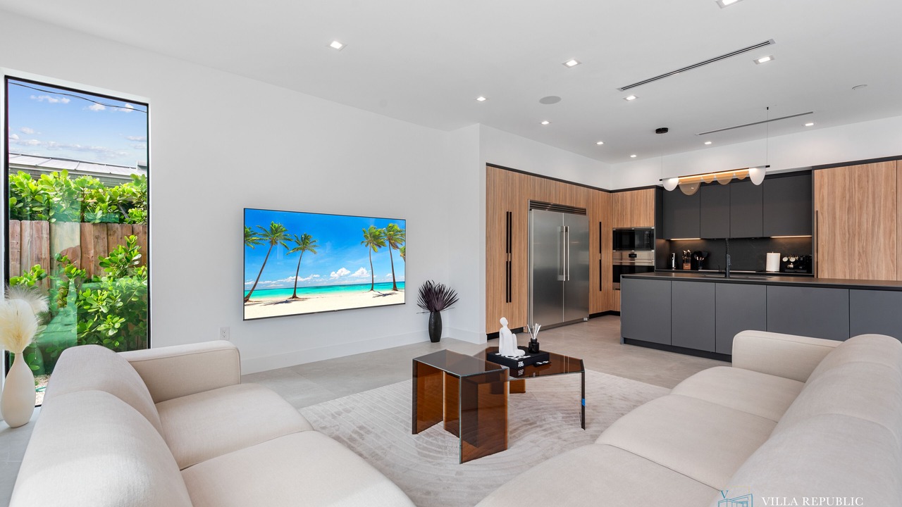 Photo of Livingroom in North Miami Beach