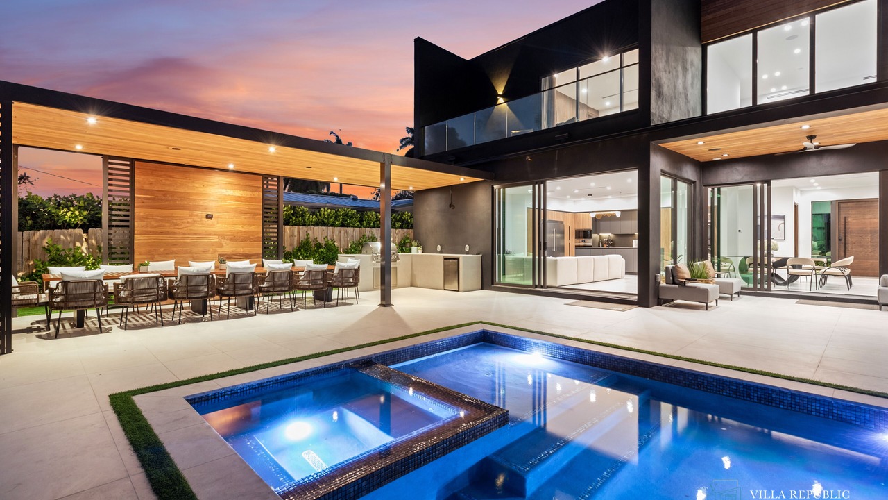 Photo of Outdoor in North Miami Beach