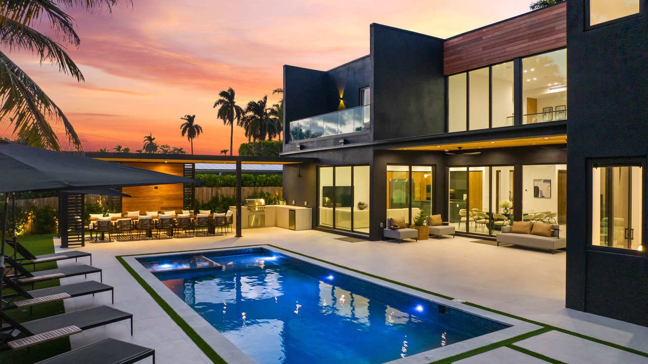 Photo of Outdoor in North Miami Beach