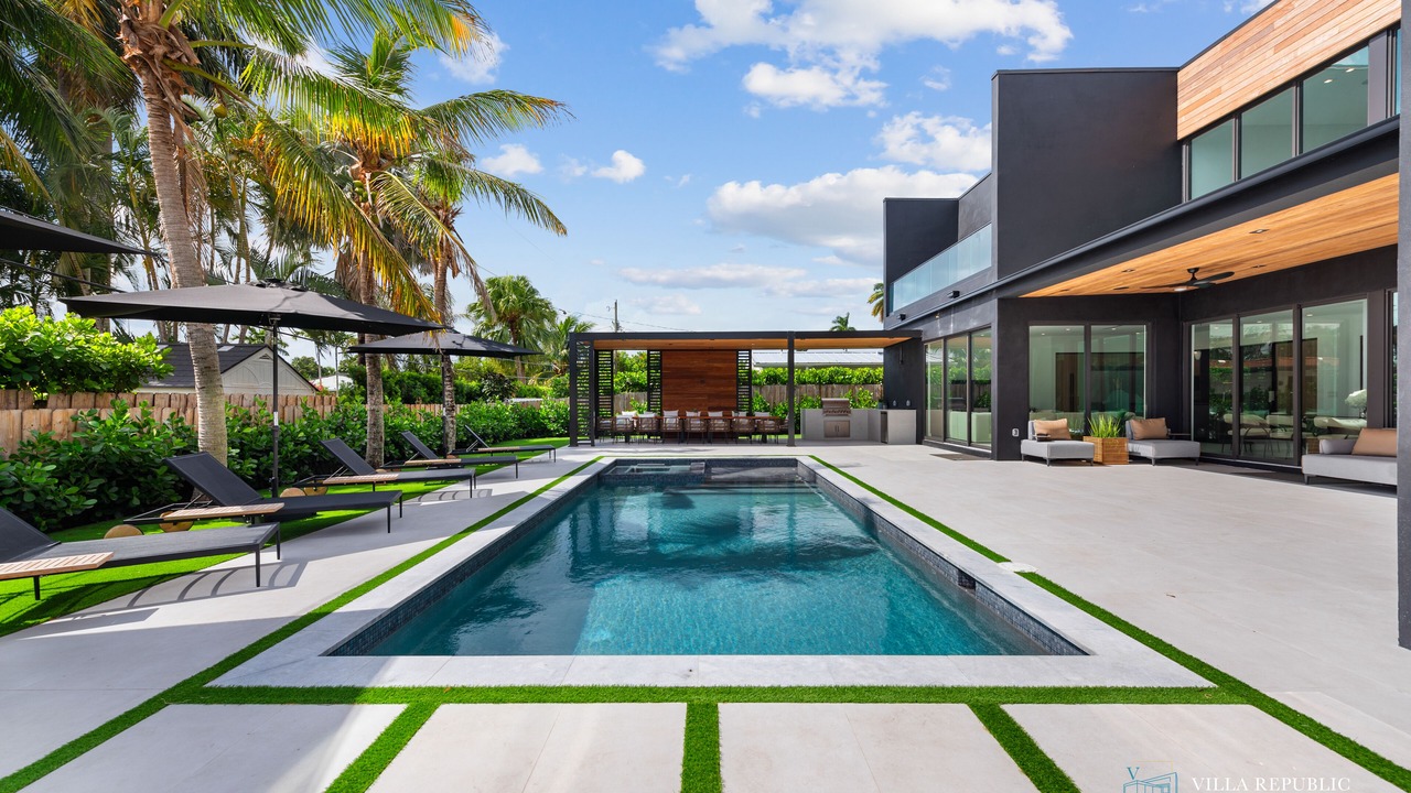 Photo of Outdoor in North Miami Beach