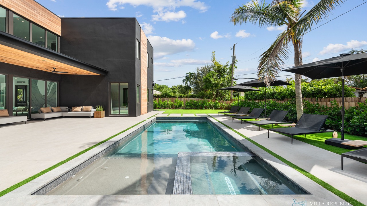 Photo of Outdoor in North Miami Beach