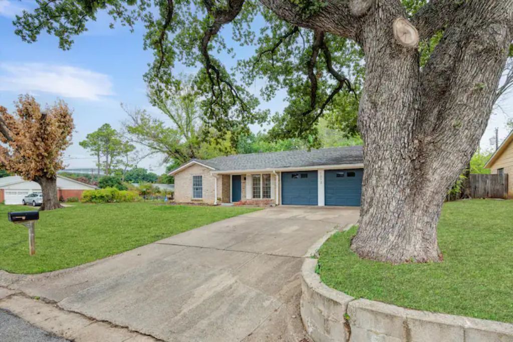 Photo of Outdoor in Arlington