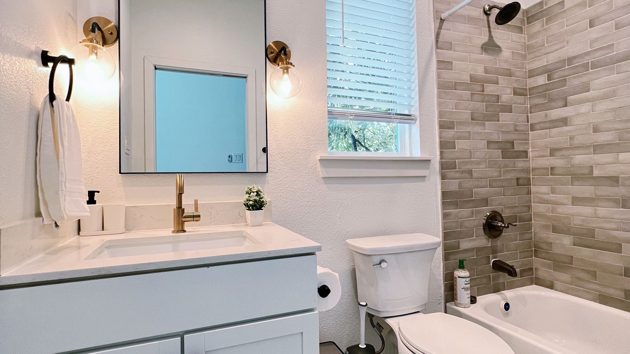 Photo of Bathroom in South Dallas - Fair Park