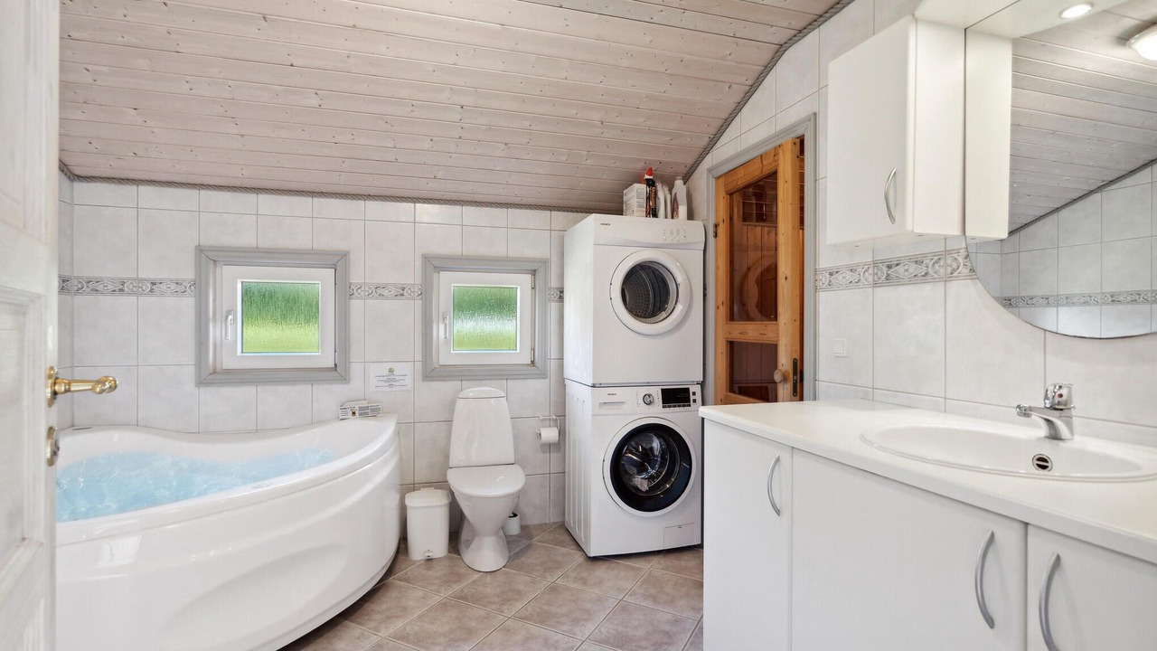 Photo of Bathroom in Skaven Strand