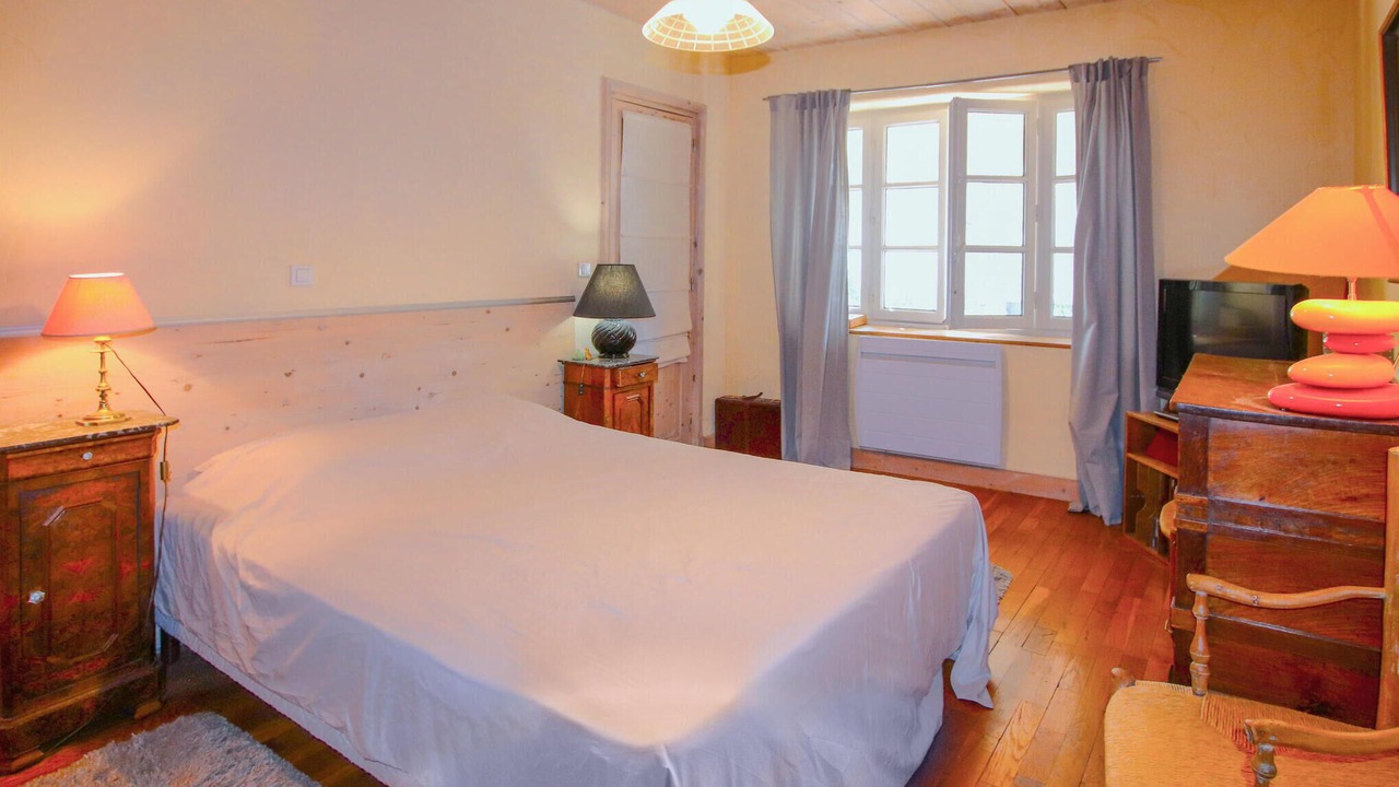 Photo of Others in Montseveroux