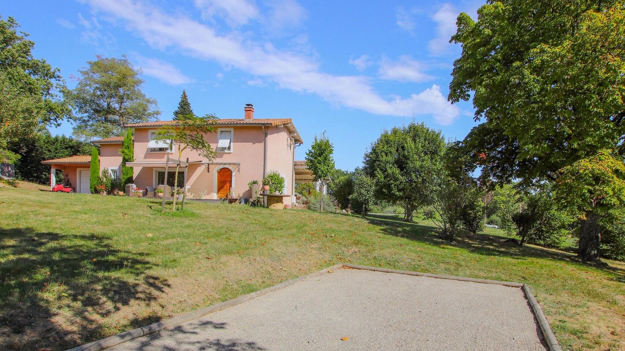 Photo of Others in Montseveroux