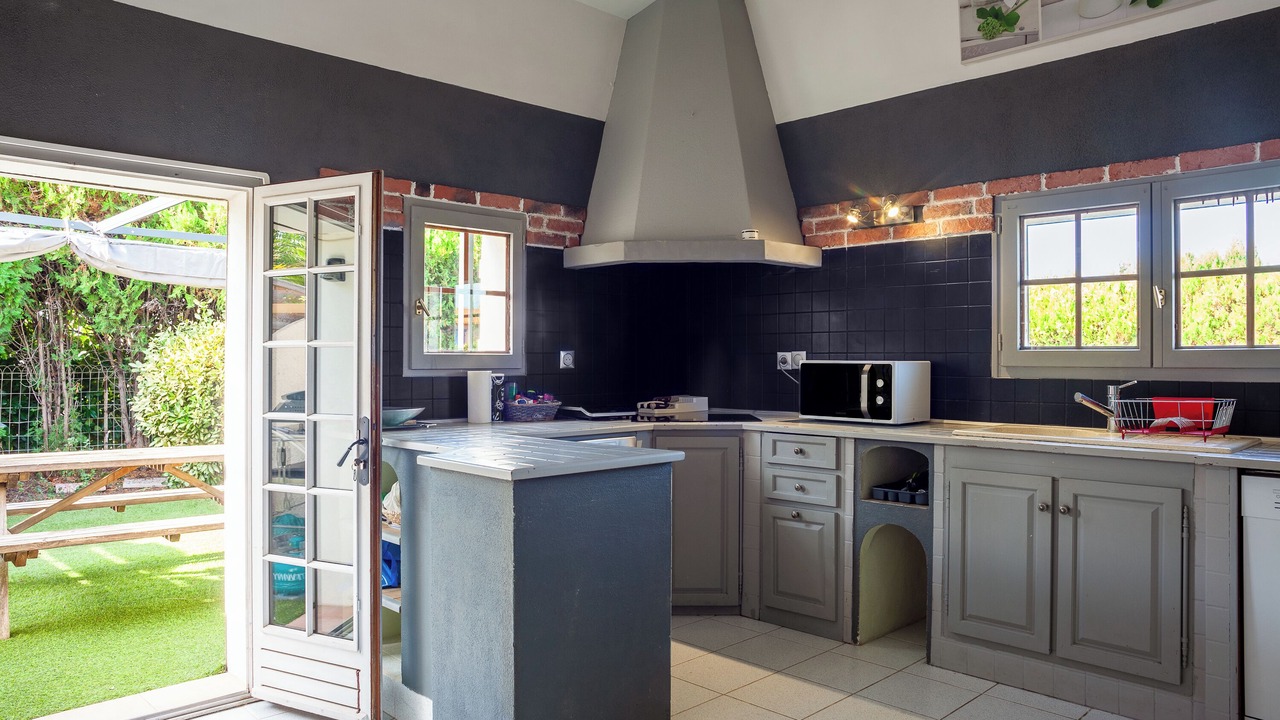 Photo of Kitchen in Six-Fours-les-Plages