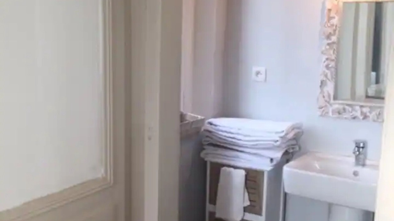 Photo of Bathroom in Canouville