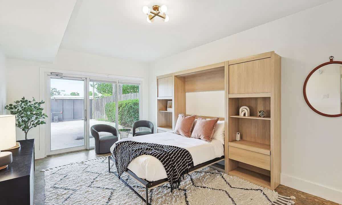 Photo of Bedroom in Oak Lawn