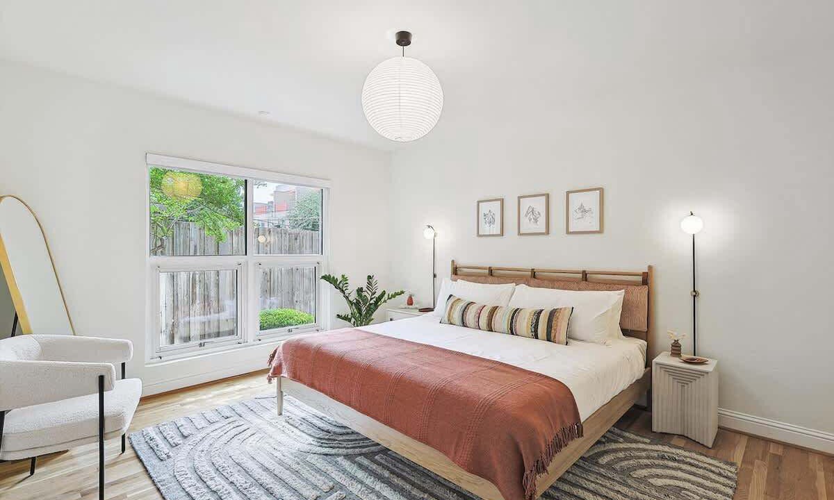 Photo of Bedroom in Oak Lawn