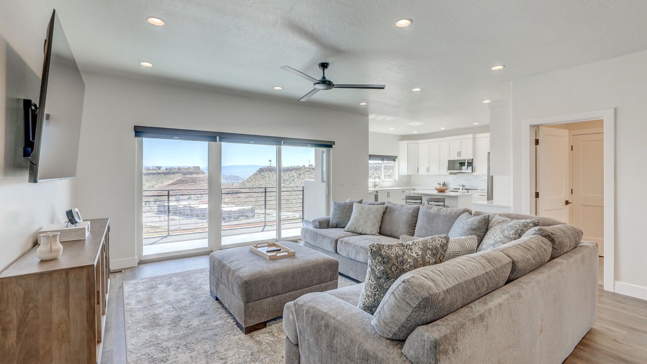 Photo of Livingroom in St. George