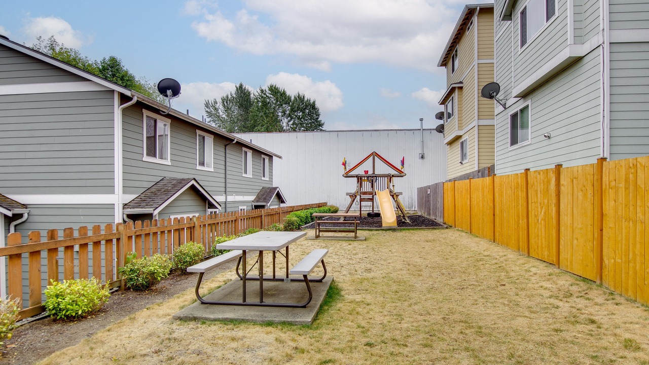 Photo of Others in Everett