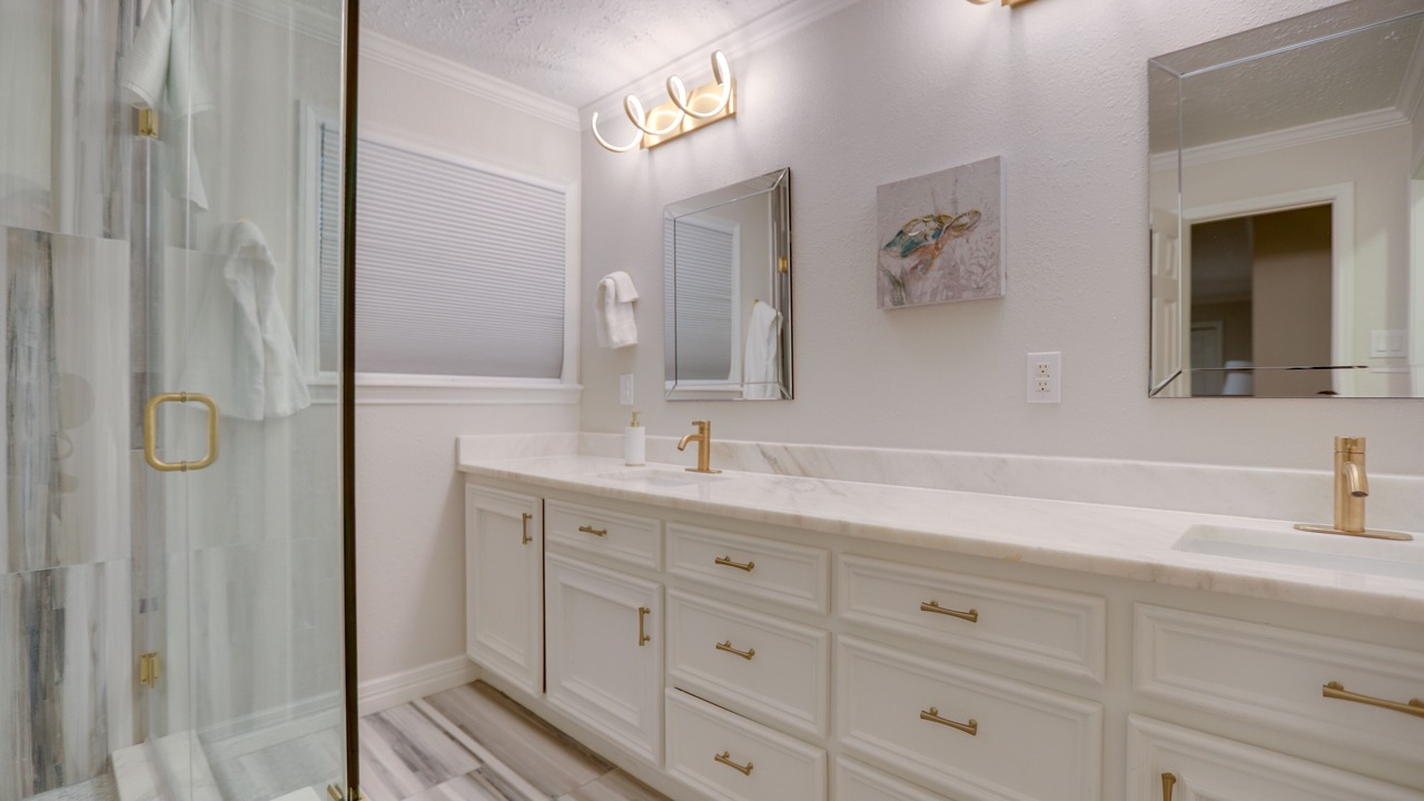 Photo of Bathroom in Braeswood Place