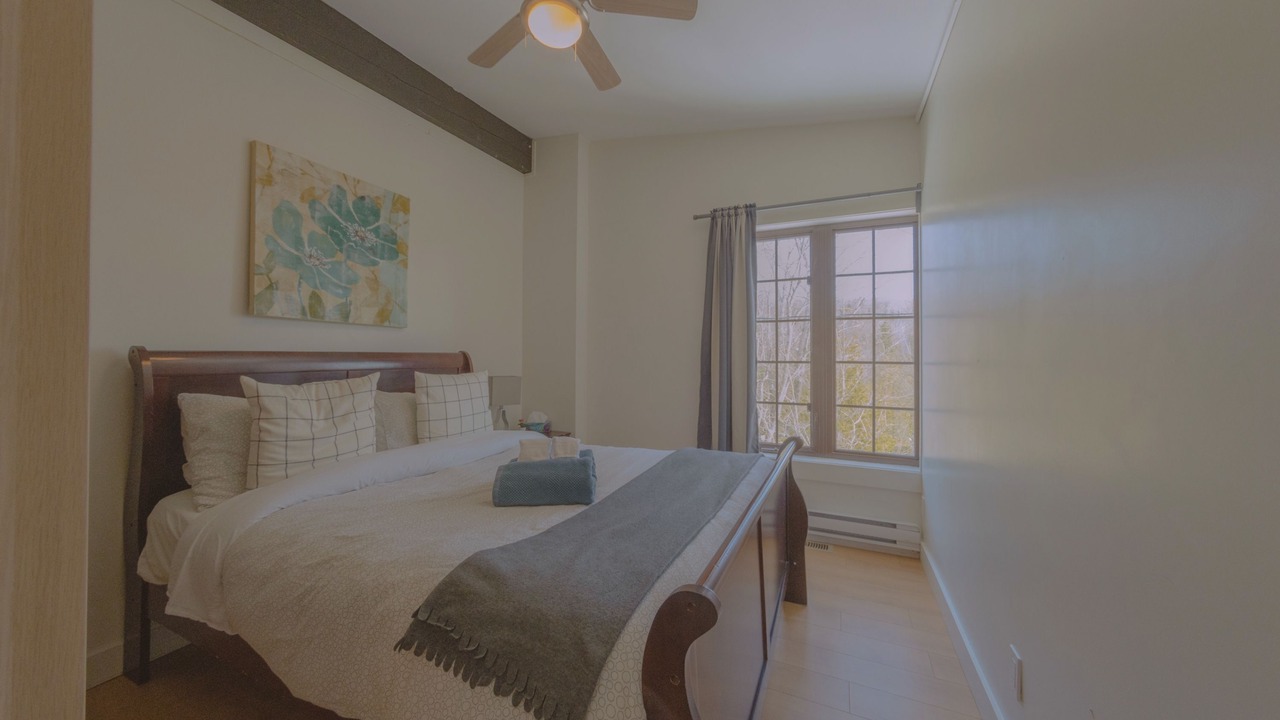 Photo of Bedroom in St-Adolphe-d'Howard