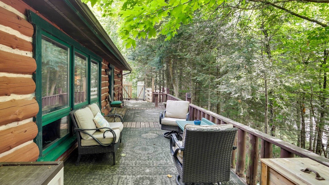 Photo of Outdoor in Hill