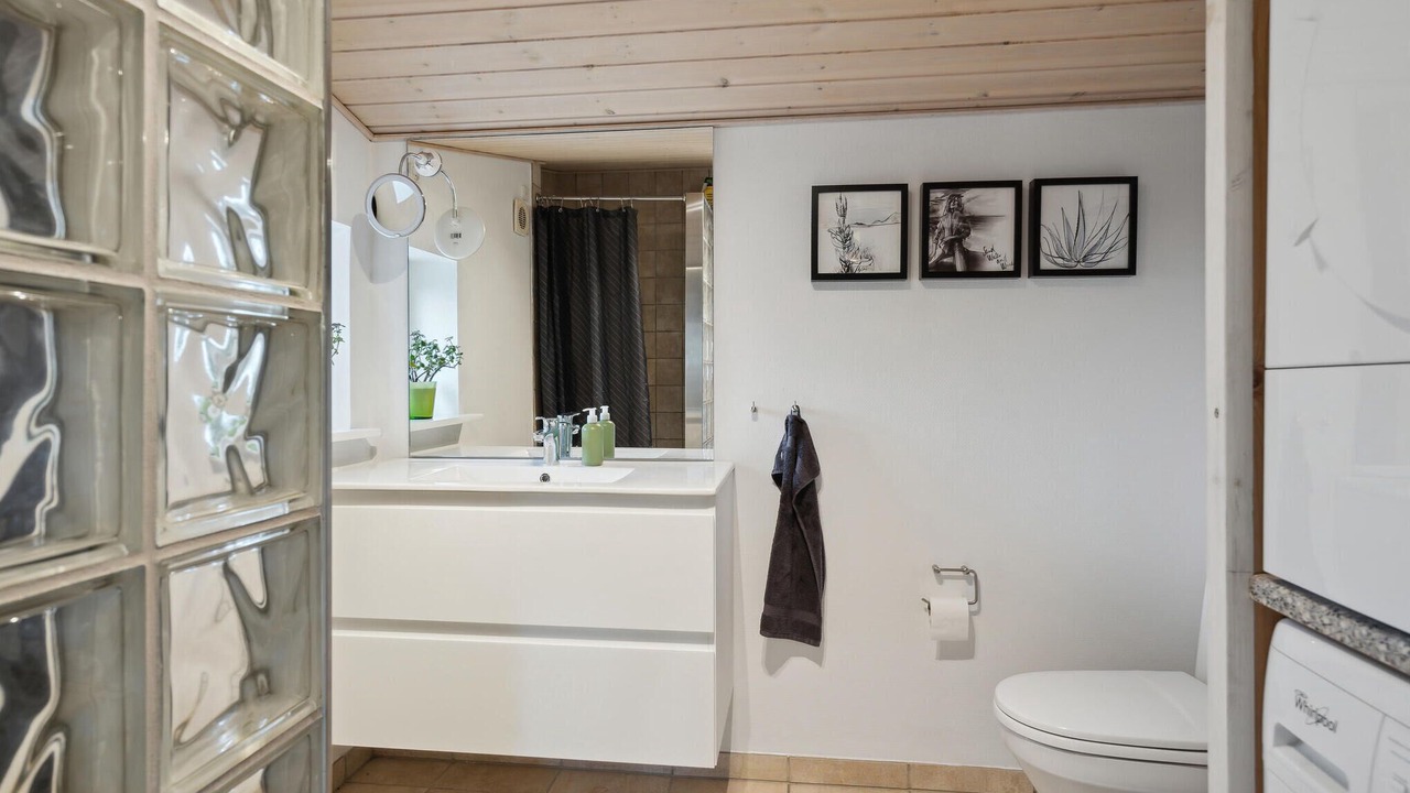 Photo of Bathroom in Broager