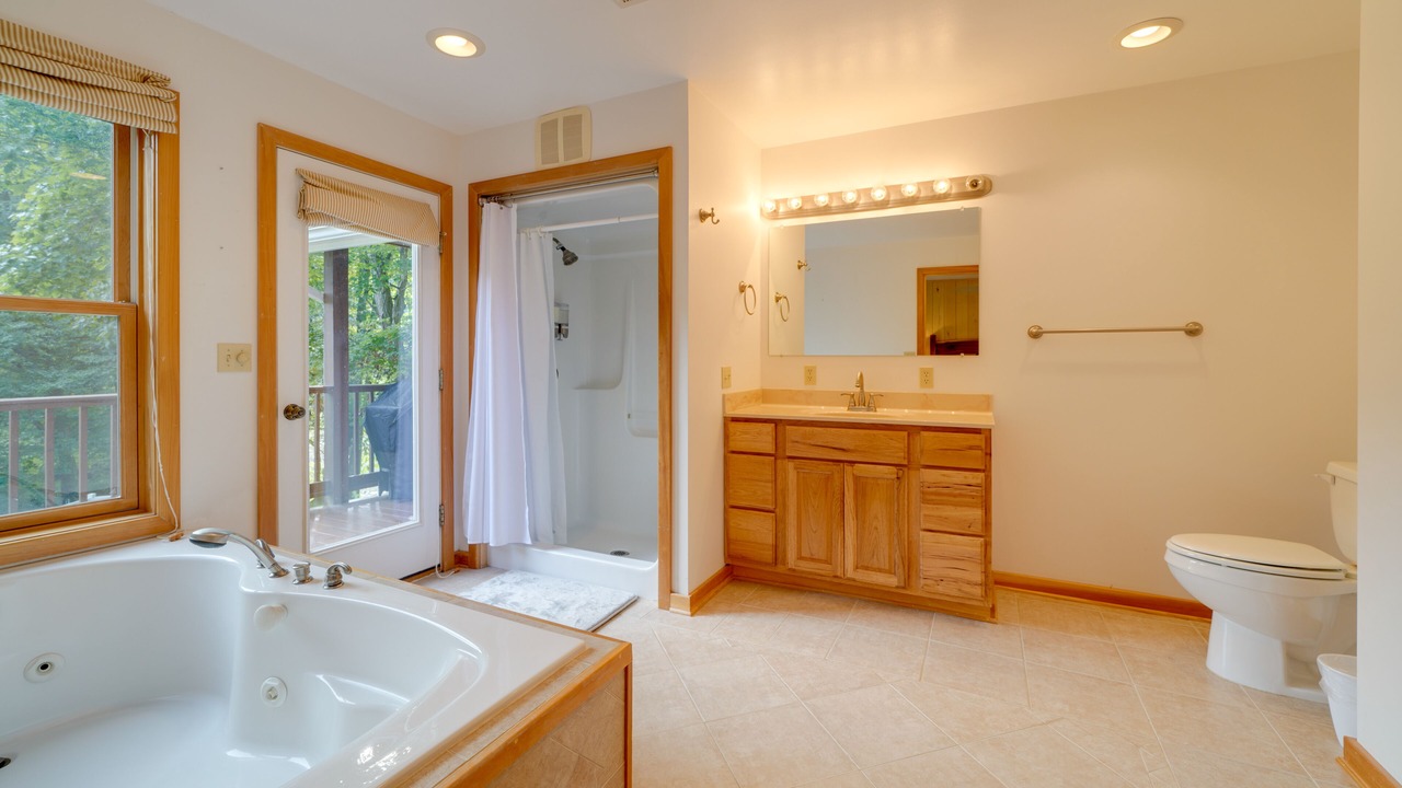 Photo of Bathroom in Edray