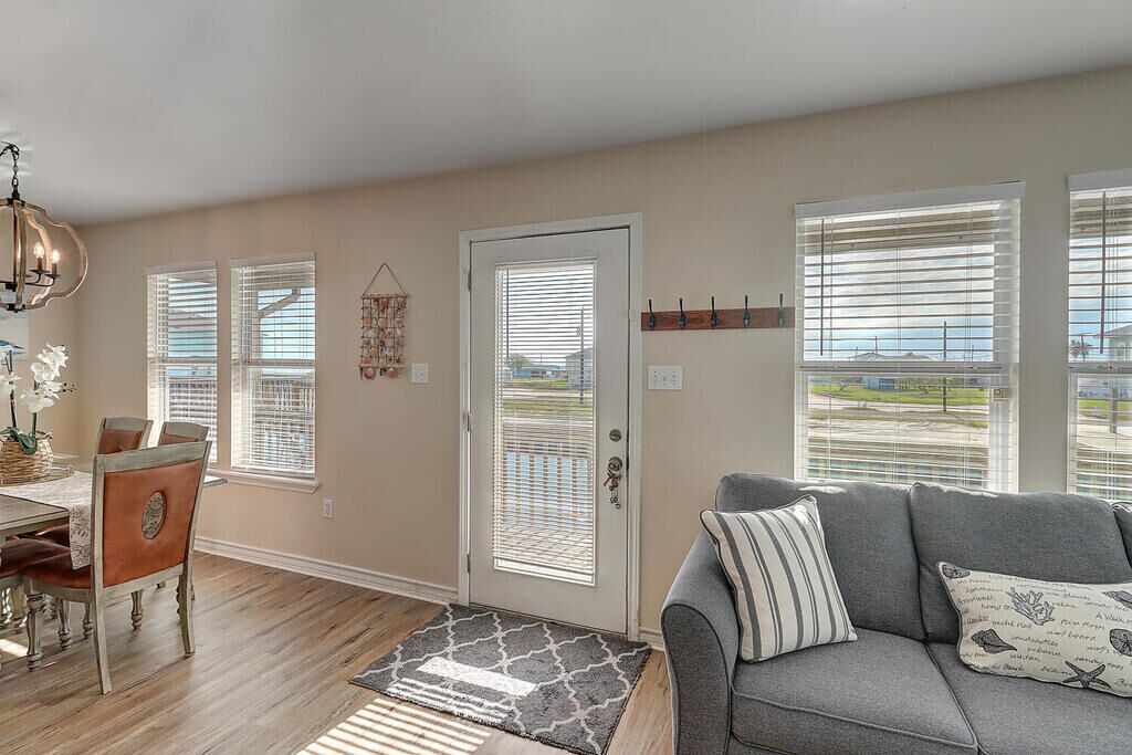 Photo of Livingroom in Flour Bluff