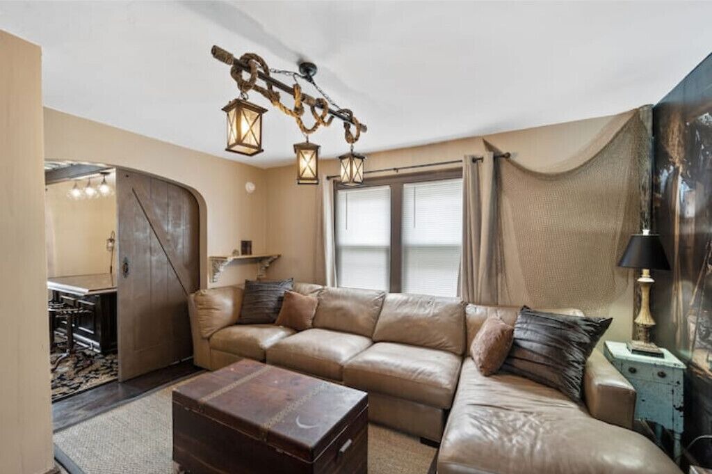 Photo of Livingroom in Johnson City