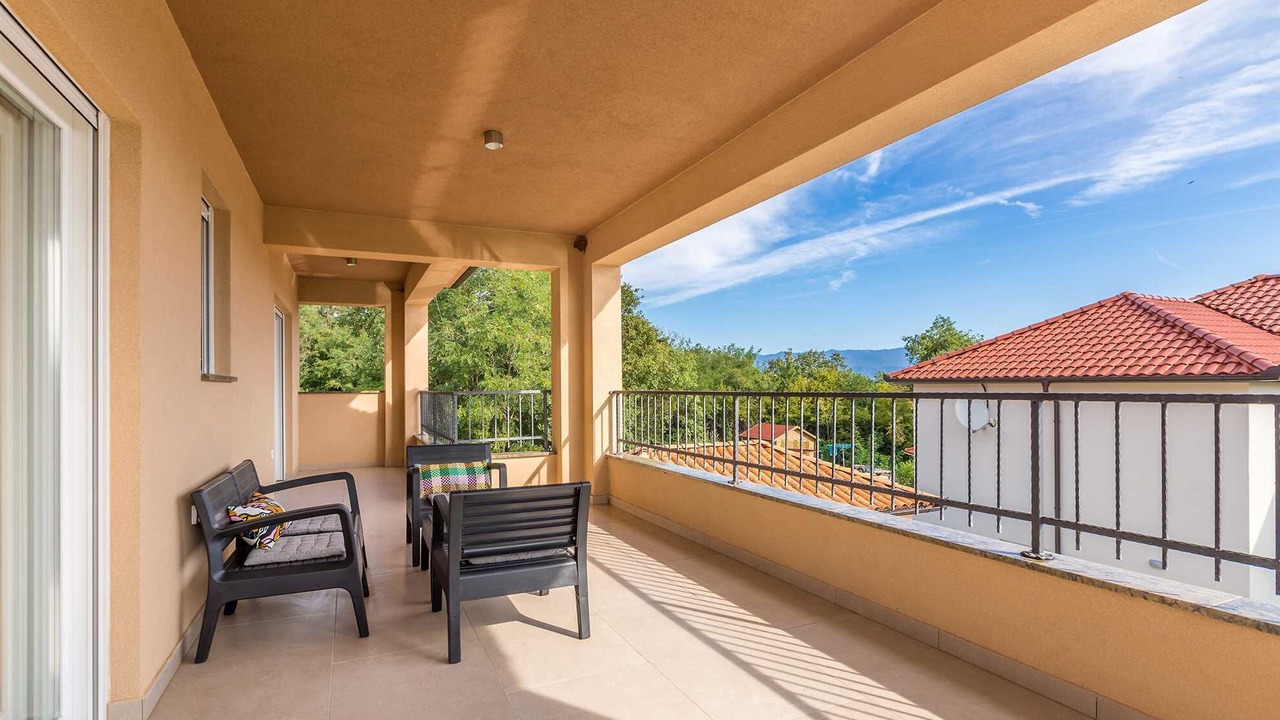 Photo of Patio Balcony in Risika