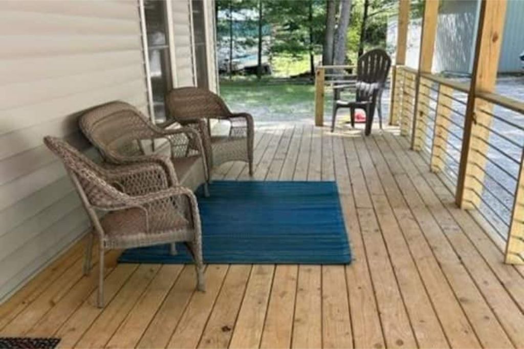 Photo of Outdoor in Irons
