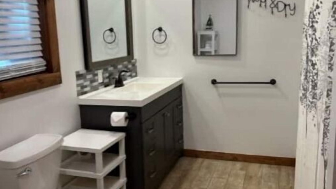 Photo of Bathroom in Irons