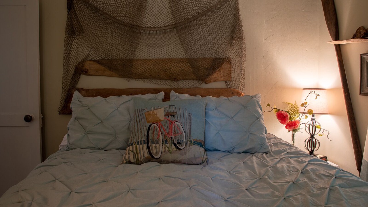 Photo of Bedroom in Pentwater