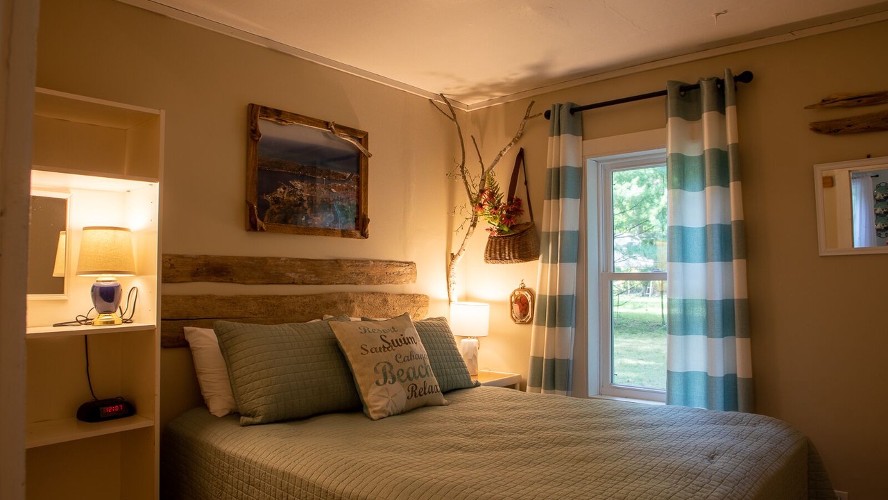Photo of Bedroom in Pentwater