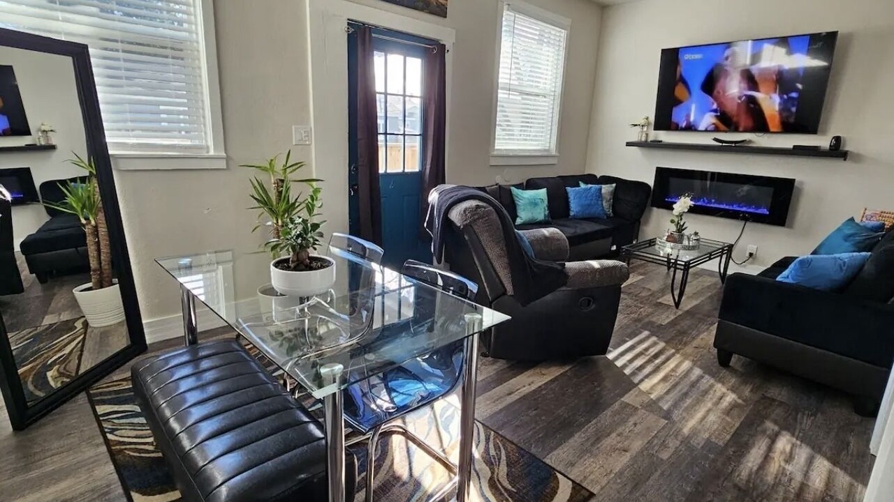 Photo of Livingroom in Sacramento