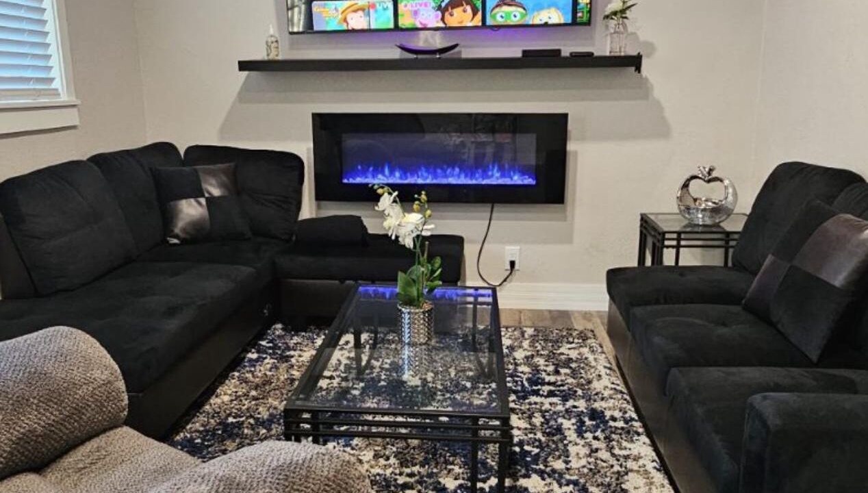 Photo of Livingroom in Sacramento