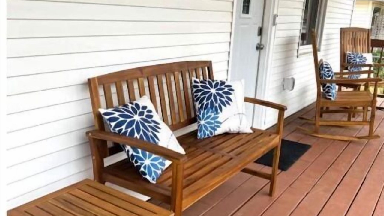 Photo of Patio Balcony in Lakeside