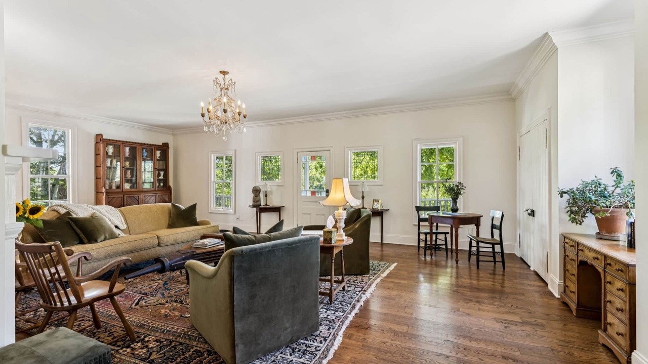 Photo of Livingroom in Leipers Fork