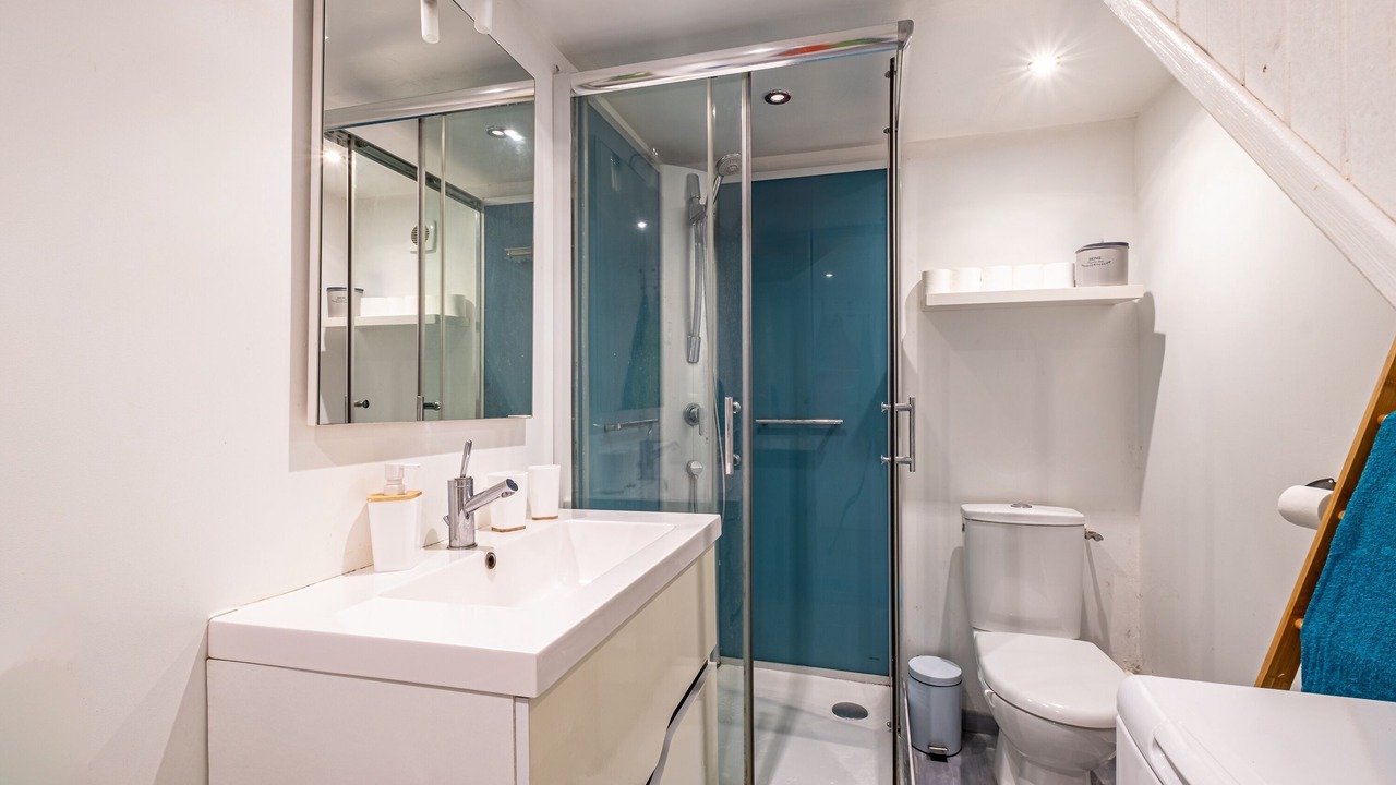 Photo of Bathroom in Limerzel