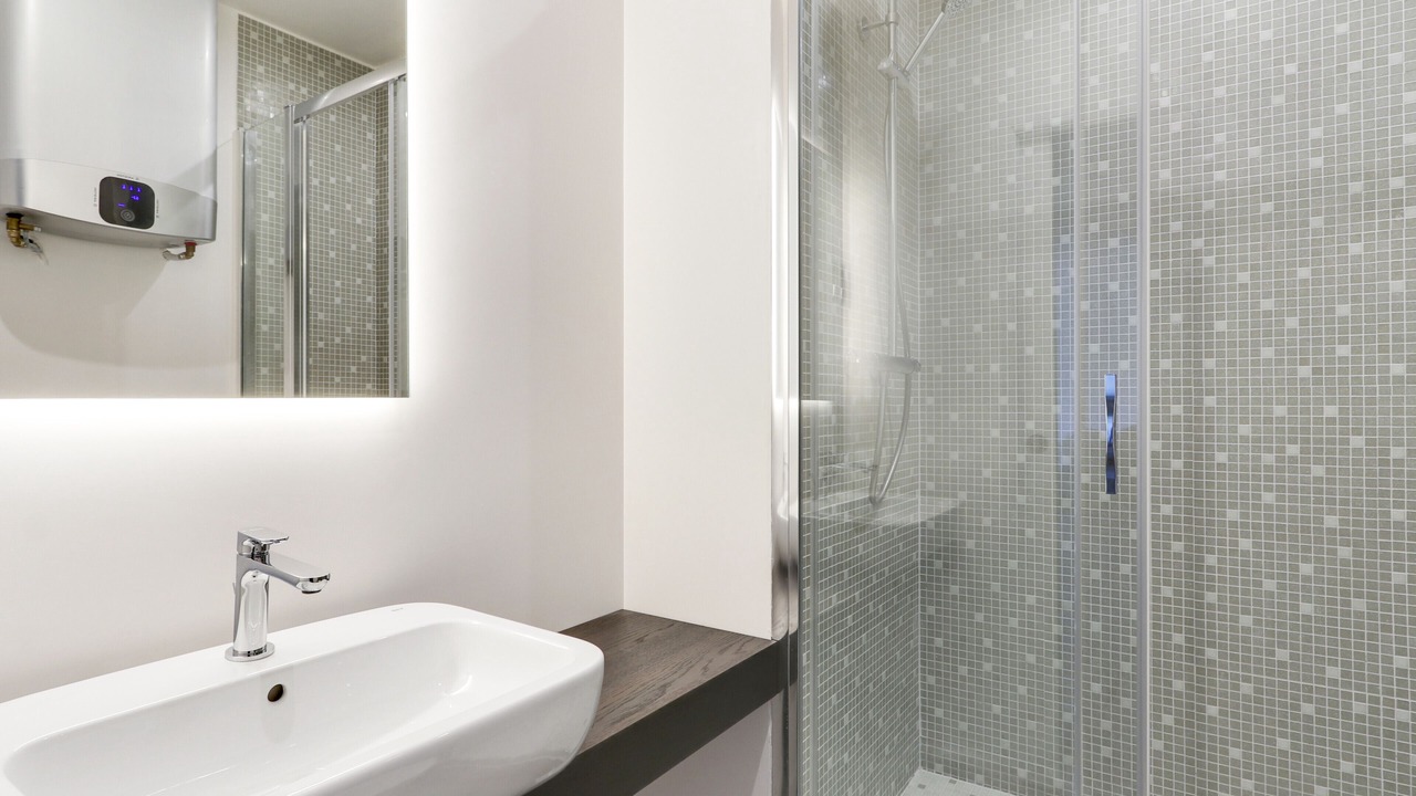 Photo of Bathroom in Quartier de la Chapelle