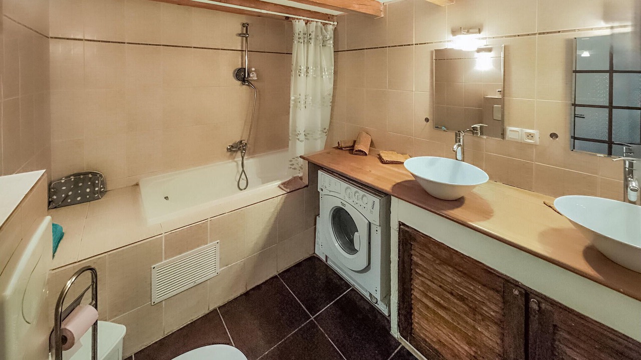 Photo of Bathroom in Pezenas