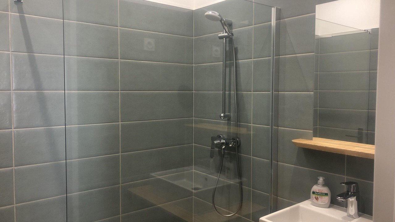 Photo of Bathroom in Saint-Genis