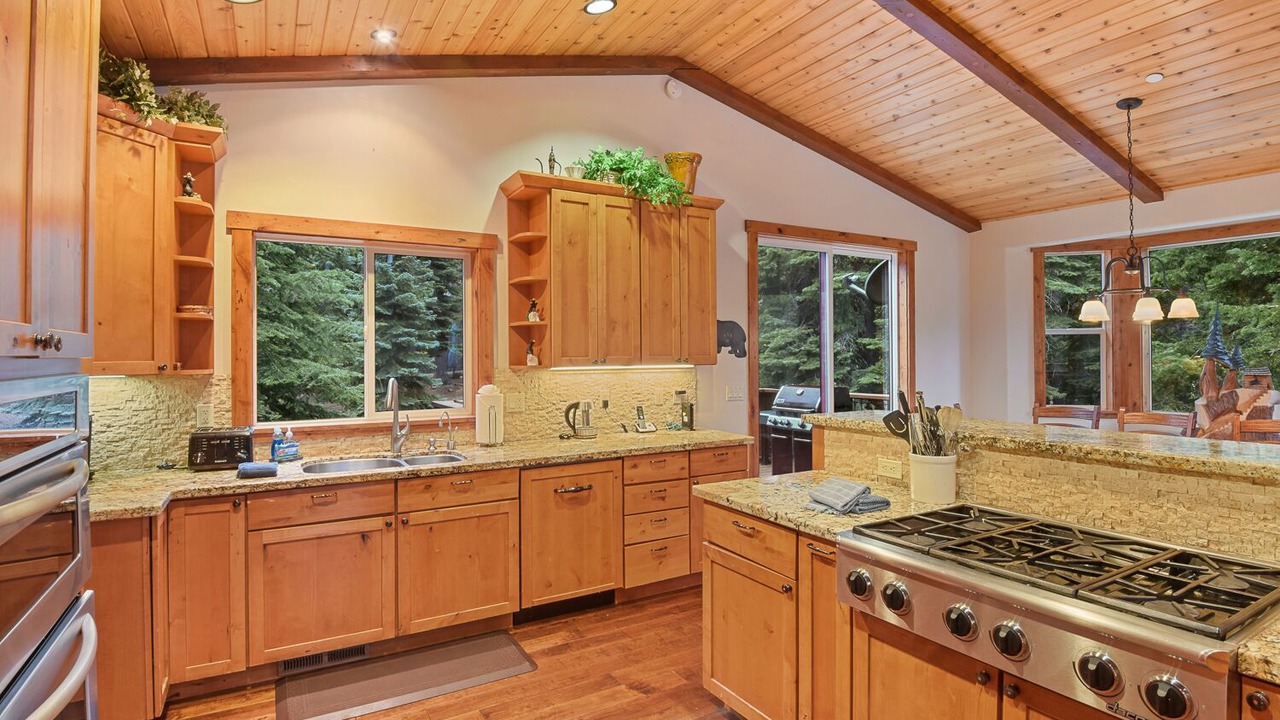 Photo of Kitchen in Kingswood Estates