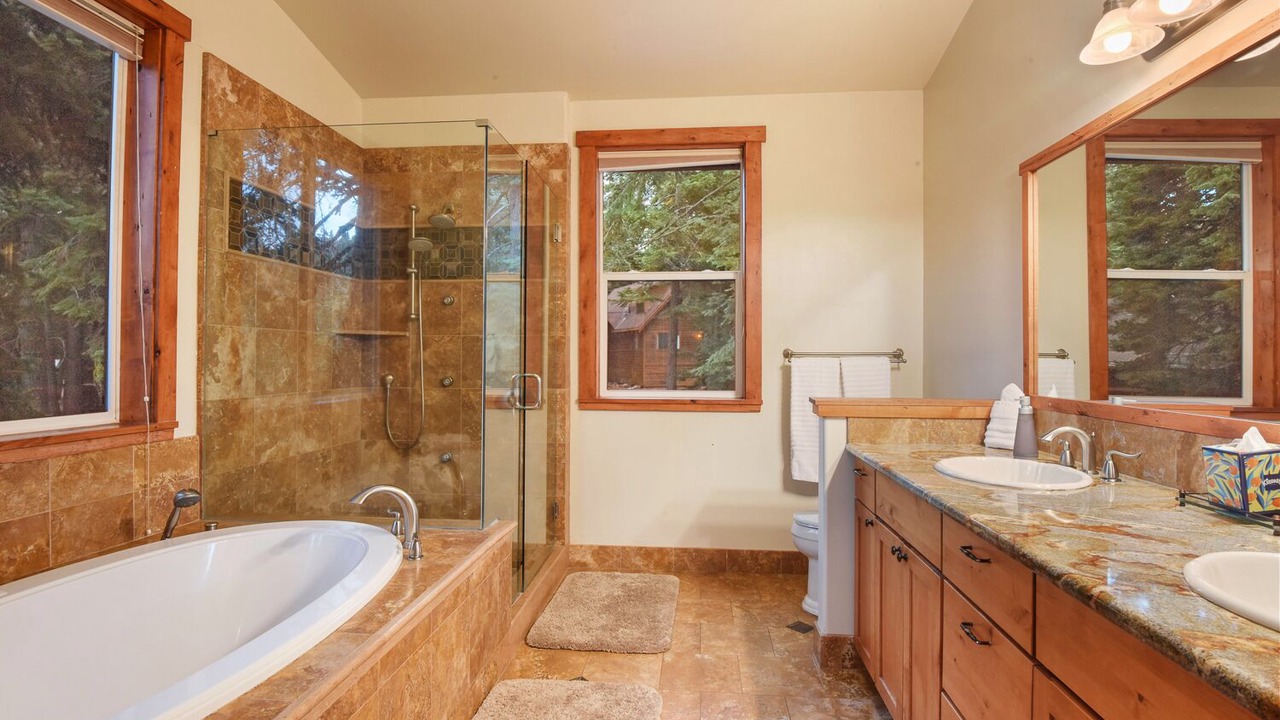 Photo of Bathroom in Kingswood Estates