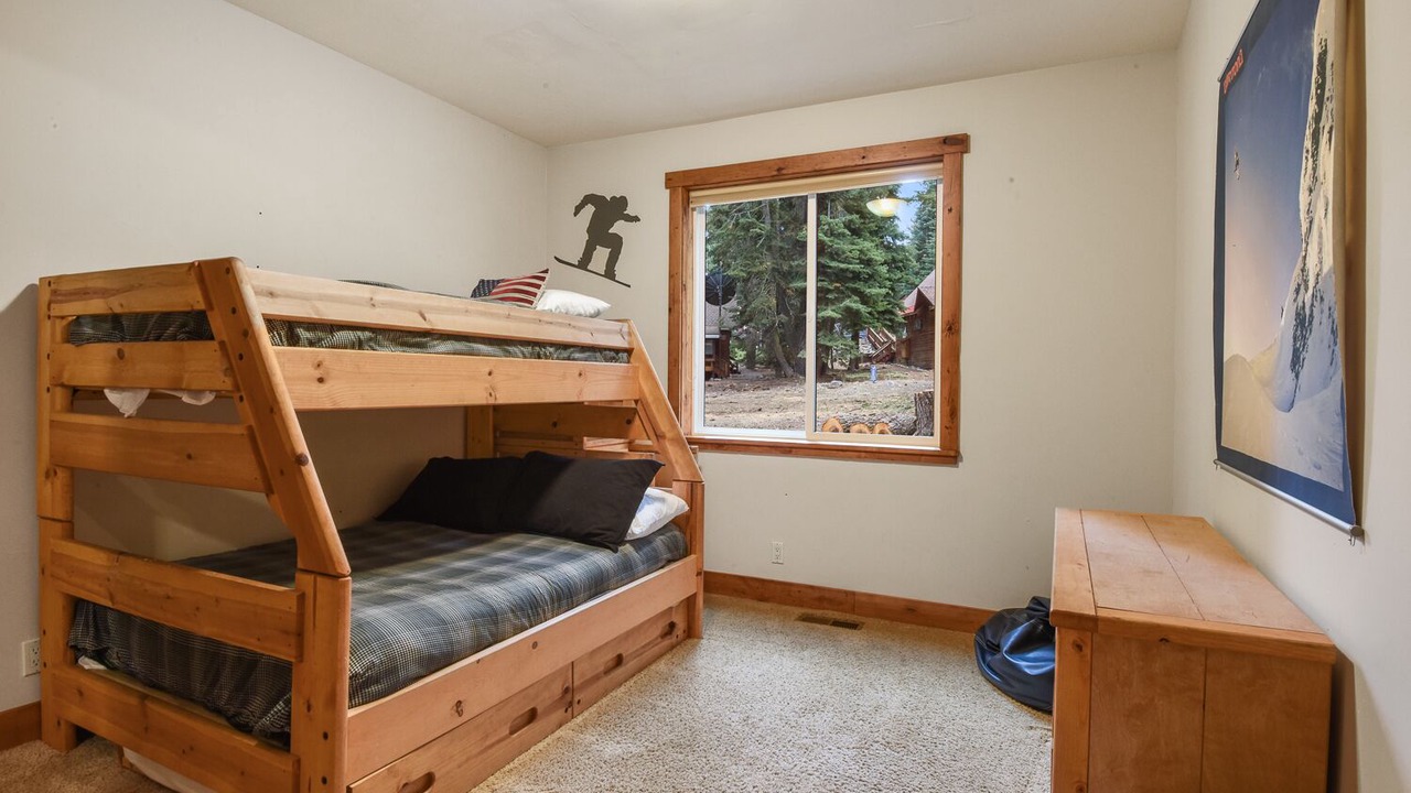 Photo of Bedroom in Kingswood Estates