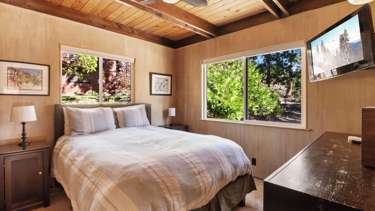 Photo of Bedroom in Carnelian Bay