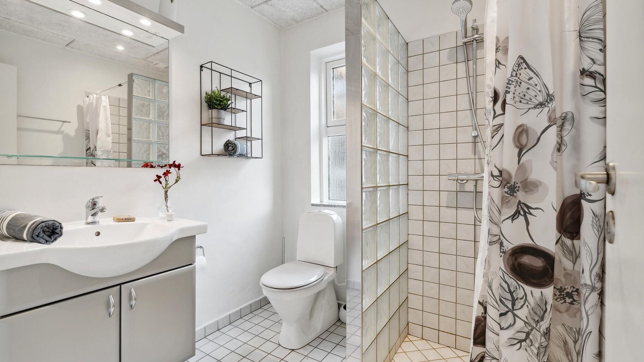 Photo of Bathroom in Thorsminde