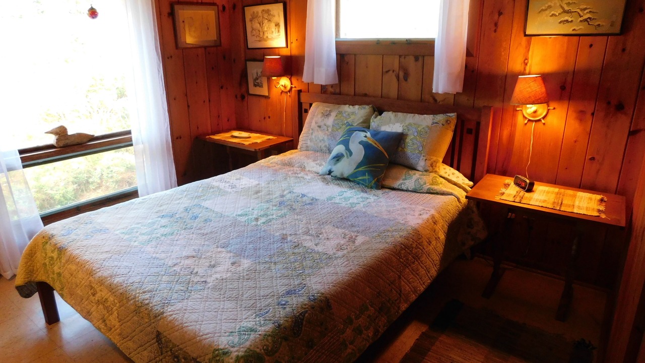 Photo of Bedroom in Indian Neck Heights