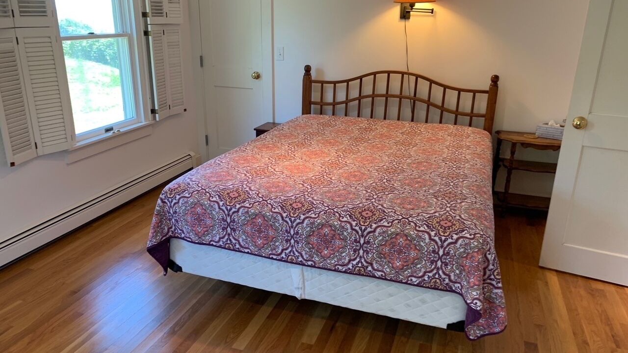 Photo of Bedroom in Indian Neck Heights