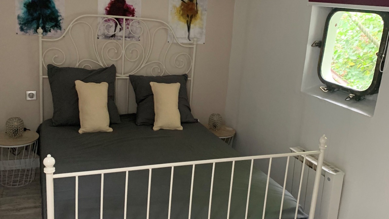 Photo of Bedroom in Minimes - Barriere de Paris