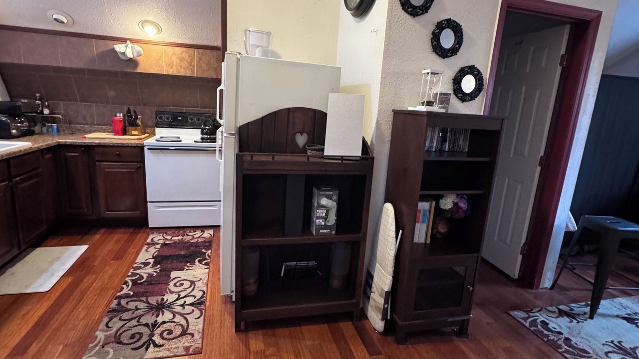 Photo of Kitchen in Paine Field-Lake Stickney