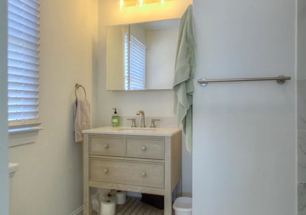 Photo of Bathroom in Cape May Court House