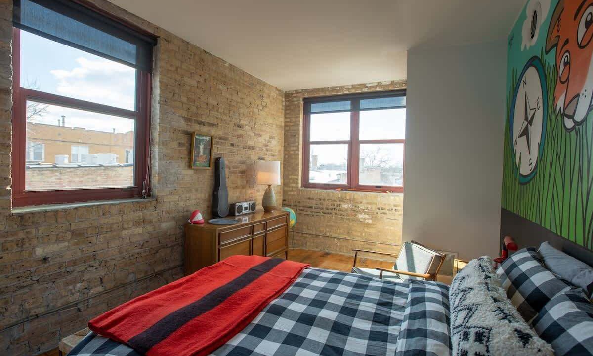 Photo of Bedroom in Logan Square